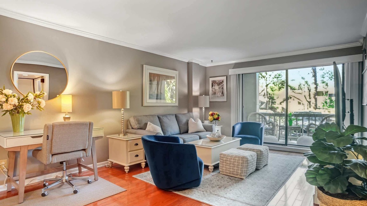 Photo of Livingroom in Harbour Town