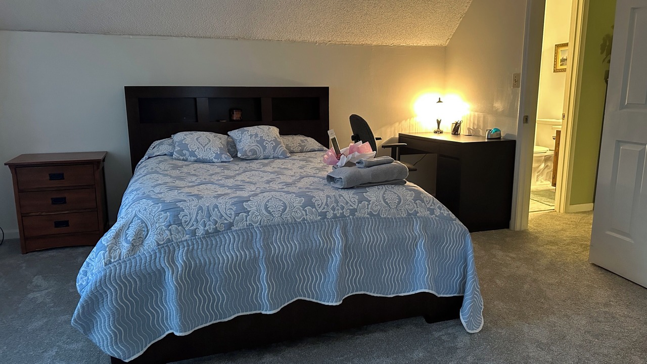 Photo of Bedroom in Toccoa