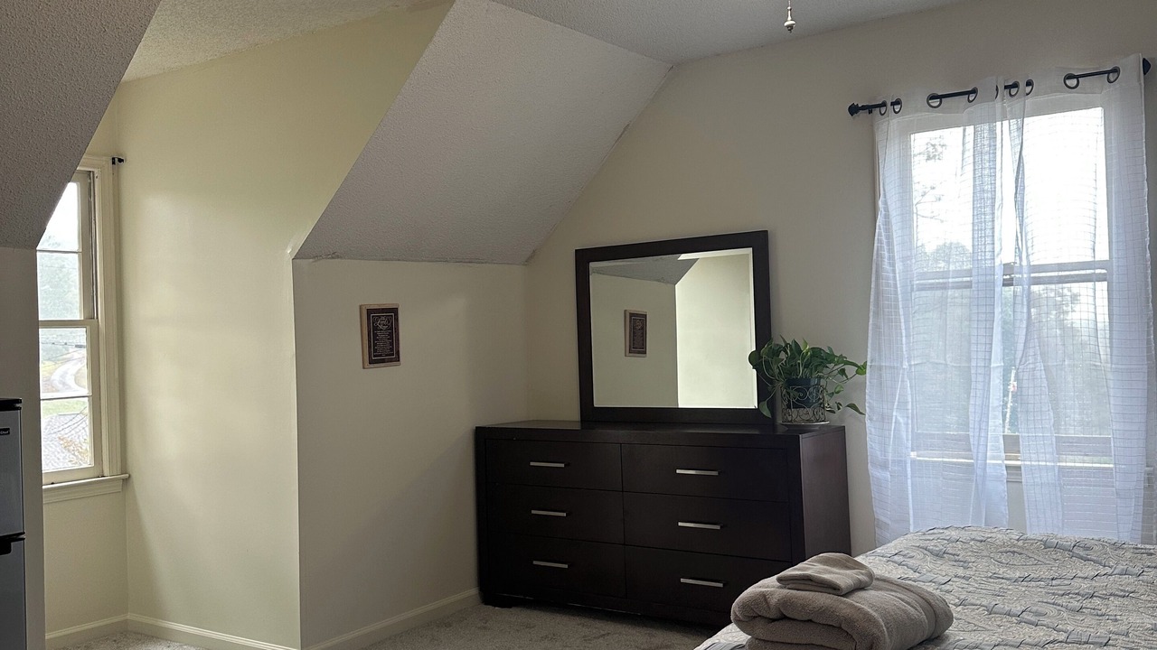 Photo of Bedroom in Toccoa