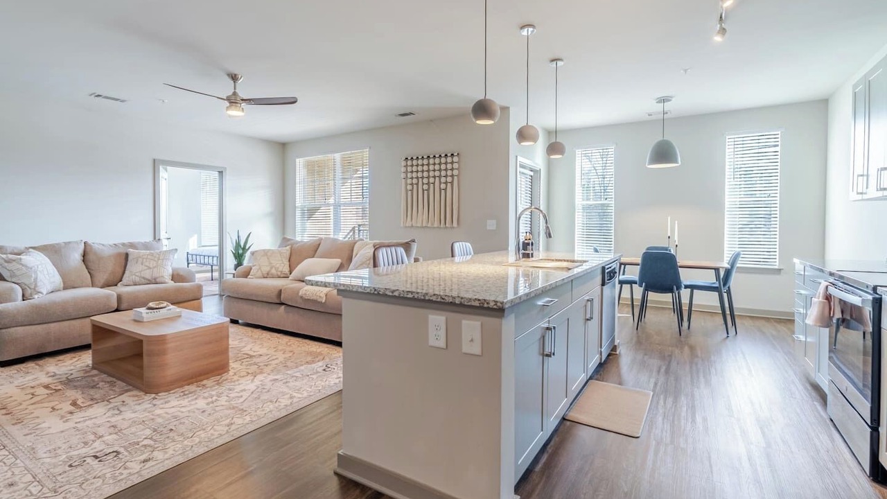 Photo of Livingroom in Matthews