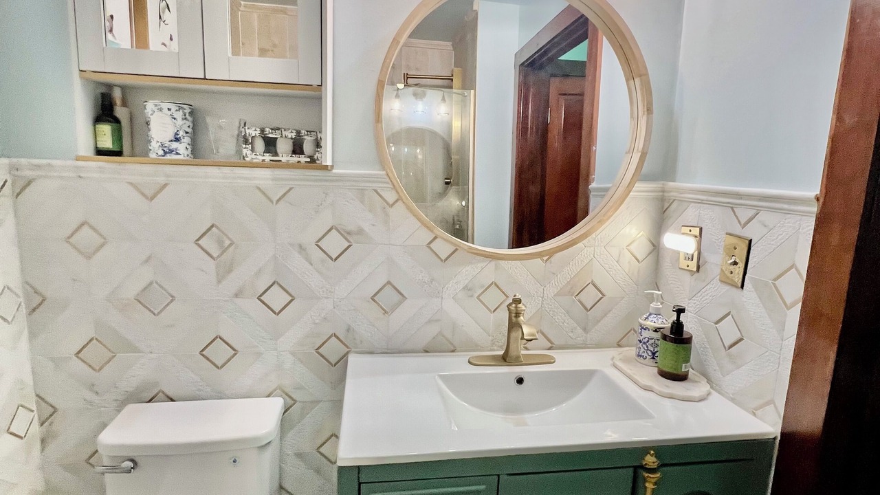 Photo of Bathroom in Edray