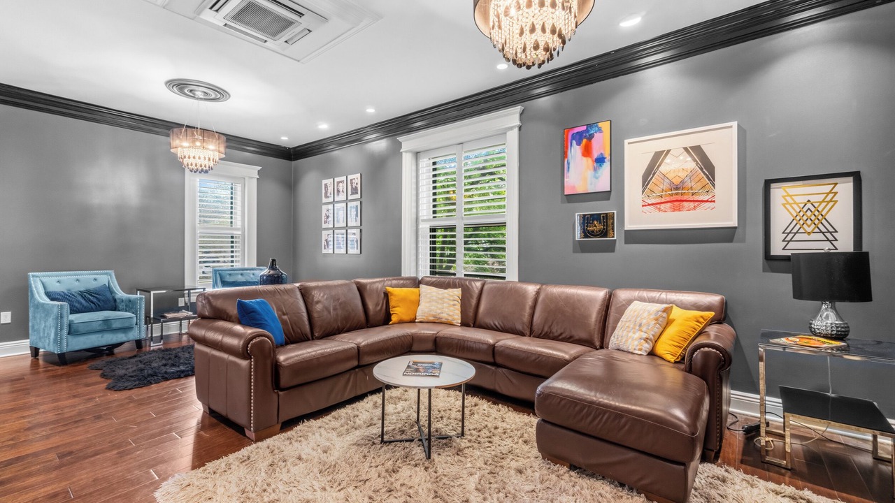 Photo of Livingroom in Old Louisville