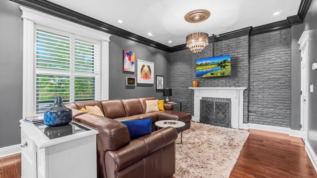 Photo of Livingroom in Old Louisville