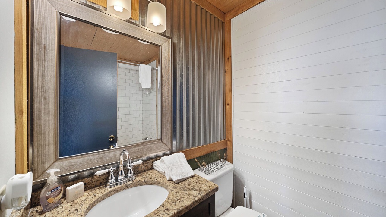 Photo of Bathroom in Apple Ridge