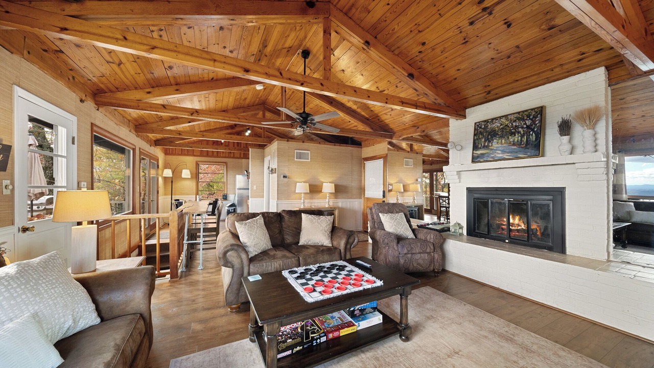 Photo of Livingroom in Apple Ridge