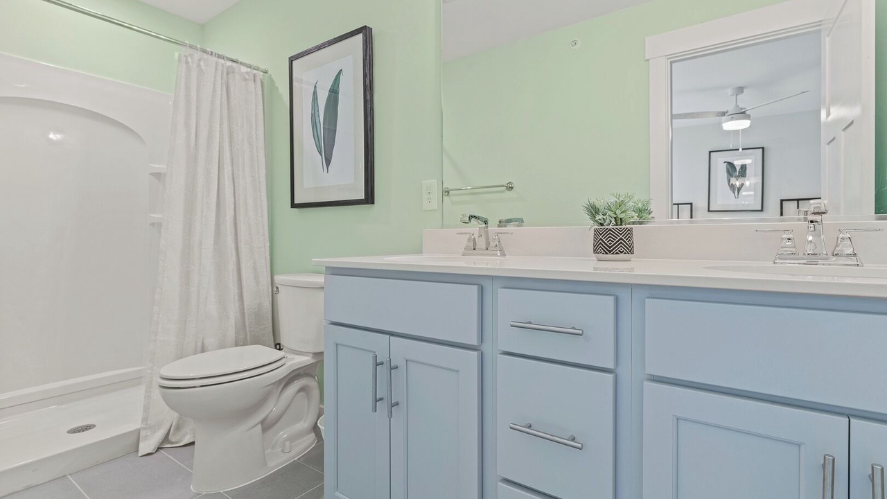 Photo of Bathroom in Bermuda Bay