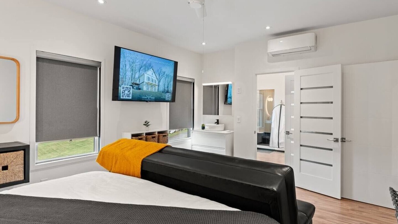 Photo of Bedroom in Jefferson City