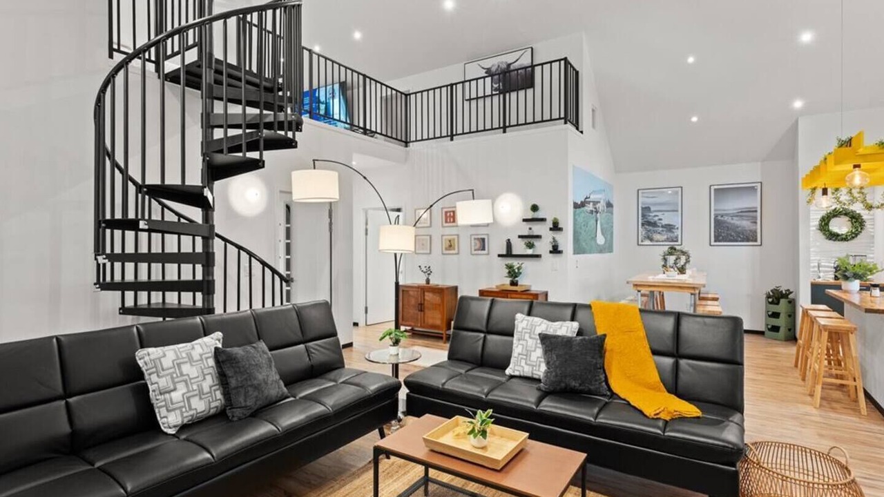 Photo of Livingroom in Jefferson City