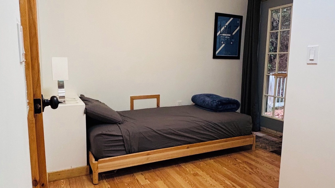 Photo of Bedroom in Hendersonville