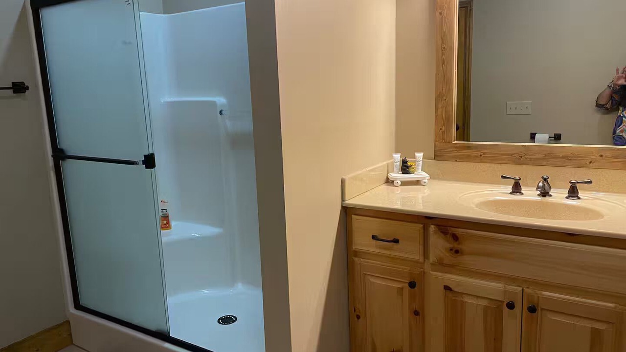 Photo of Bathroom in Hiawassee
