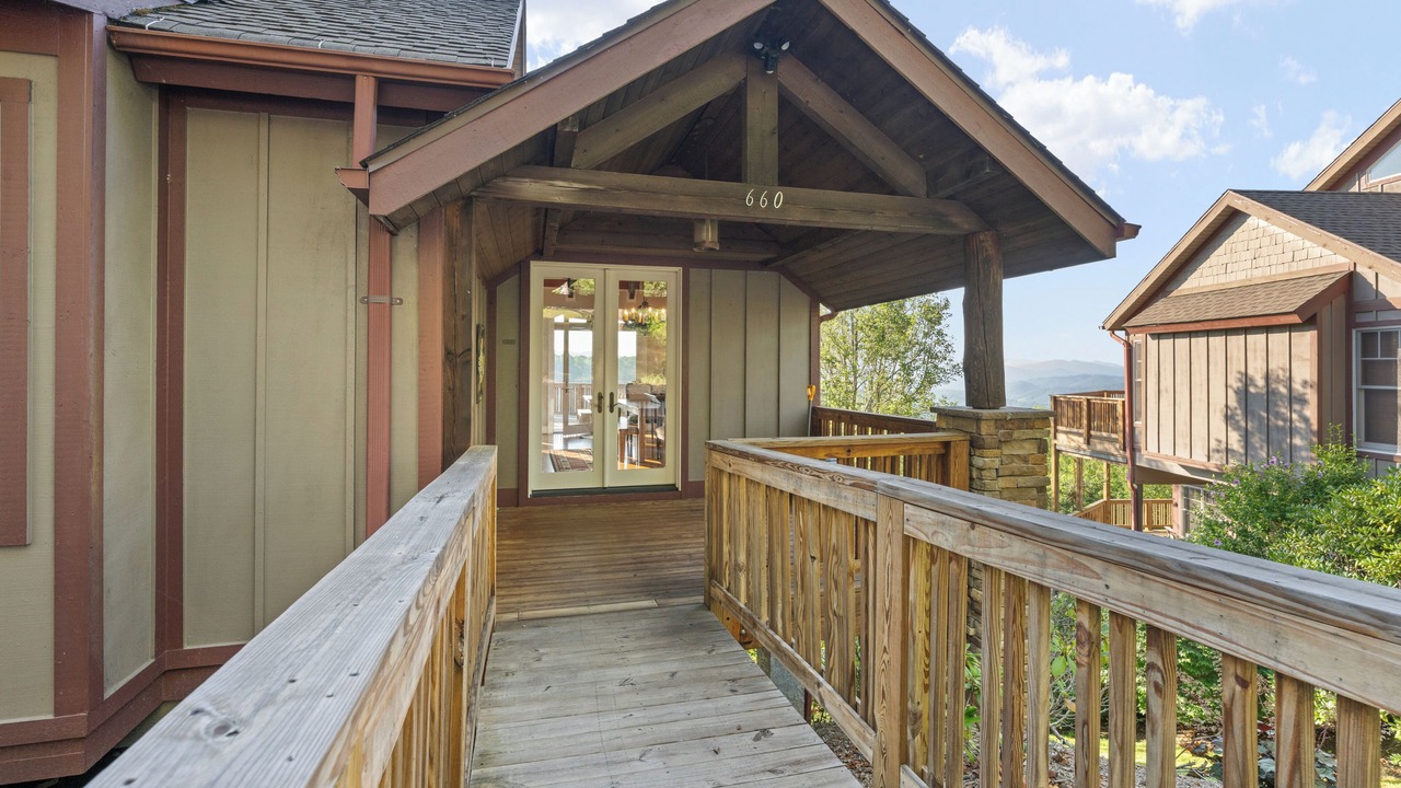 Photo of Patio Balcony in Banner Elk