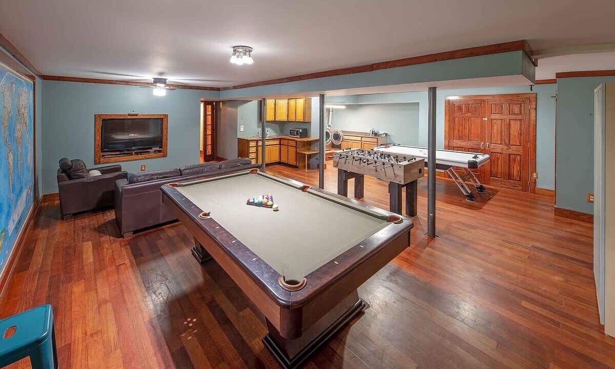Photo of Bedroom in Lookout Valley Neighborhood Association