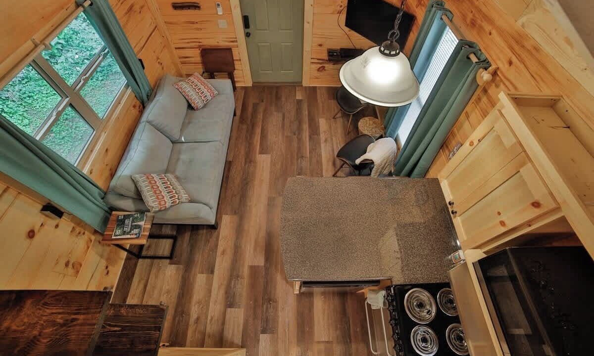 Photo of Livingroom in Lookout Valley Neighborhood Association