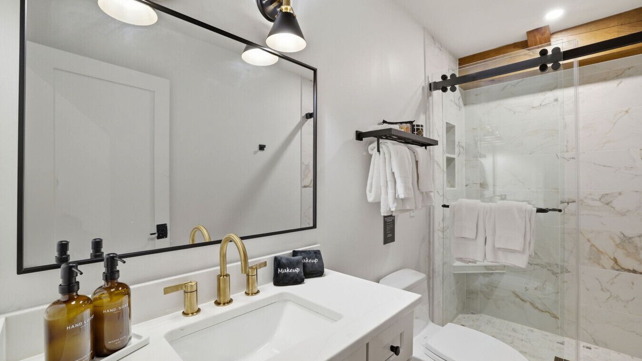 Photo of Bathroom in Sugarfork