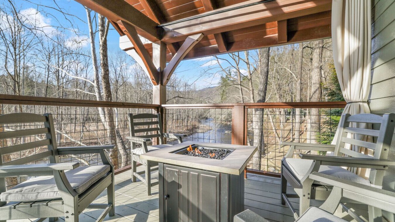 Photo of Outdoor in Sugarfork