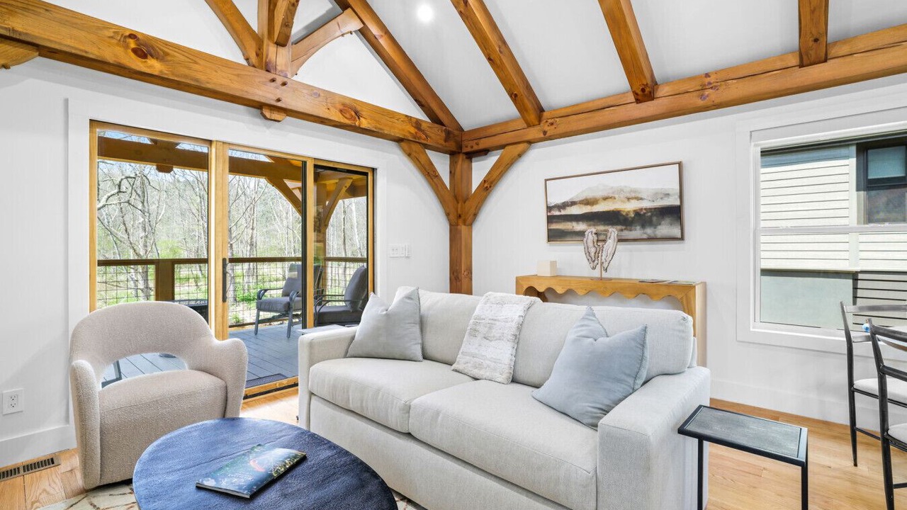 Photo of Livingroom in Sugarfork