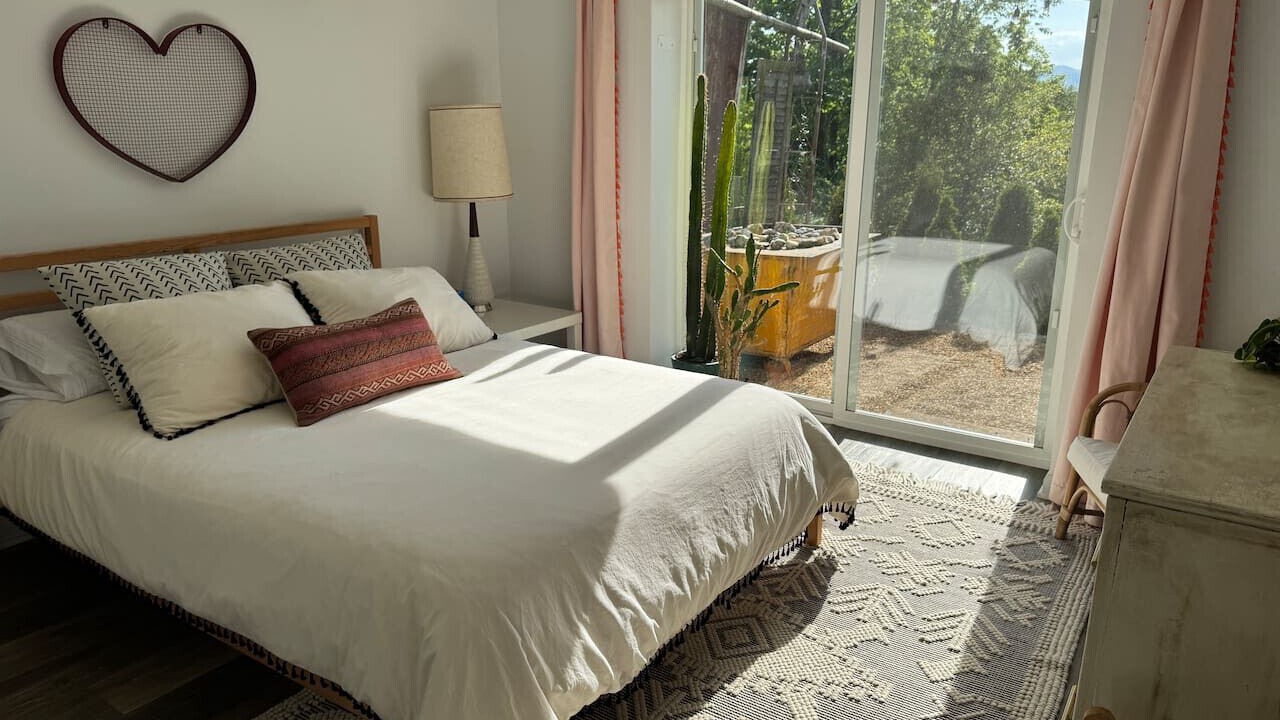 Photo of Bedroom in Charlotte Street