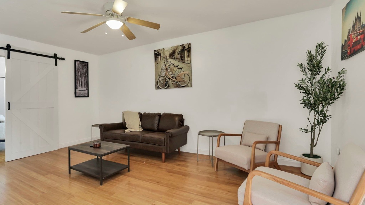 Photo of Livingroom in Grandview Heights
