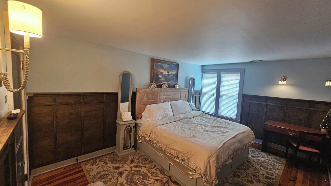 Photo of Bedroom in Owensboro