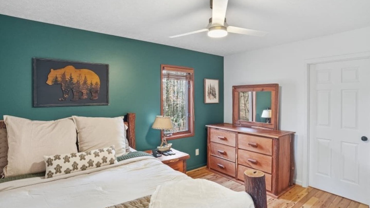 Photo of Bedroom in Beech Mountain