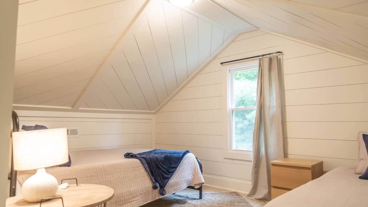 Photo of Bedroom in Knoxville