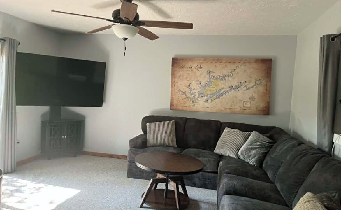 Photo of Livingroom in La Follette