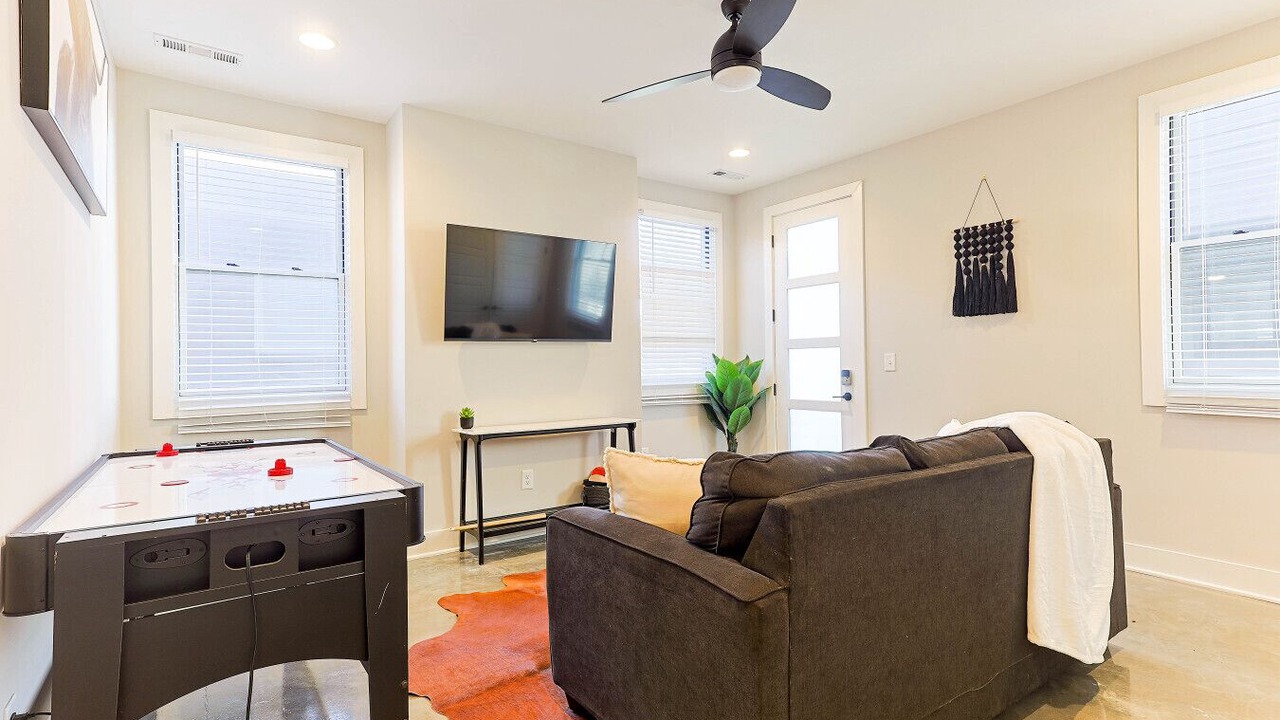 Photo of Livingroom in East Nashville