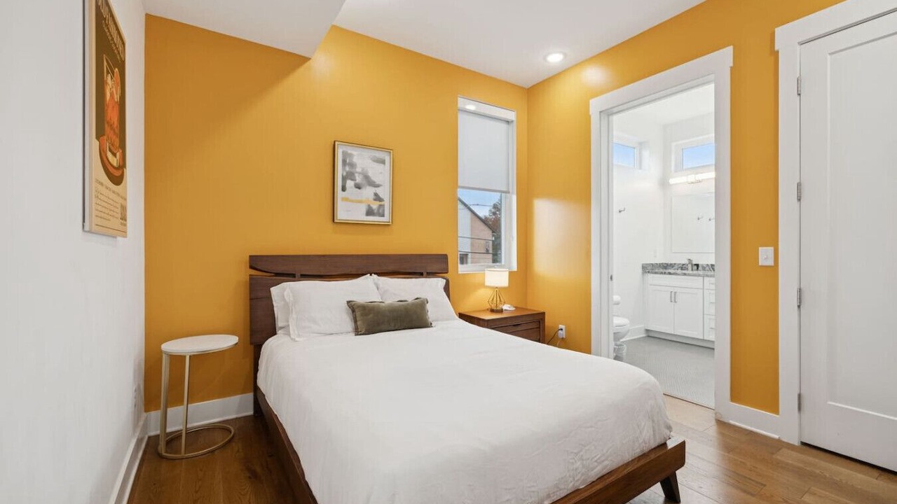 Photo of Bedroom in Inglewood