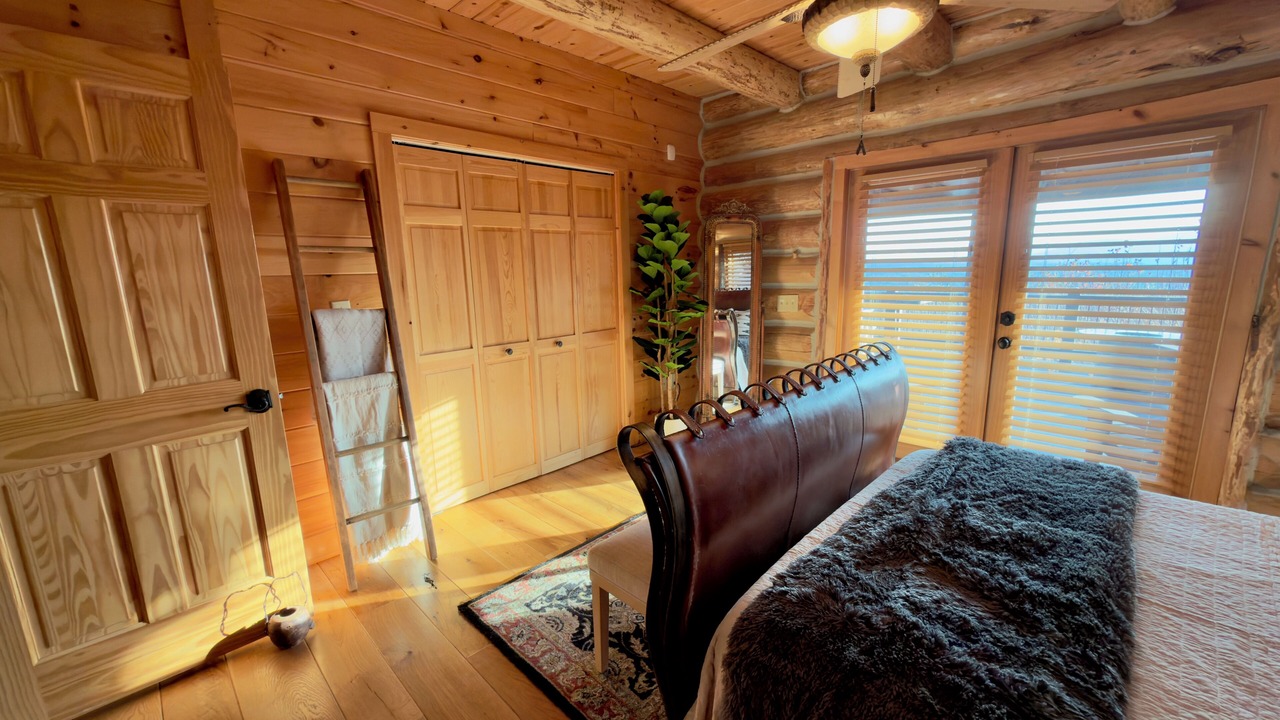 Photo of Bedroom in Ridges Over the Lake