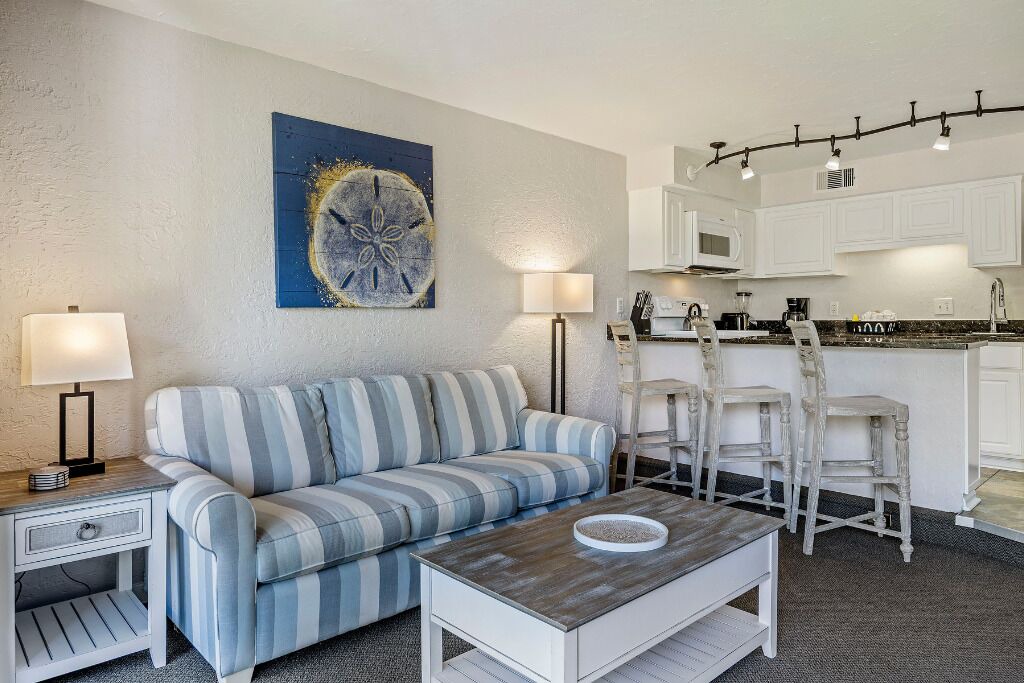 Photo of Livingroom in North Forest Beach