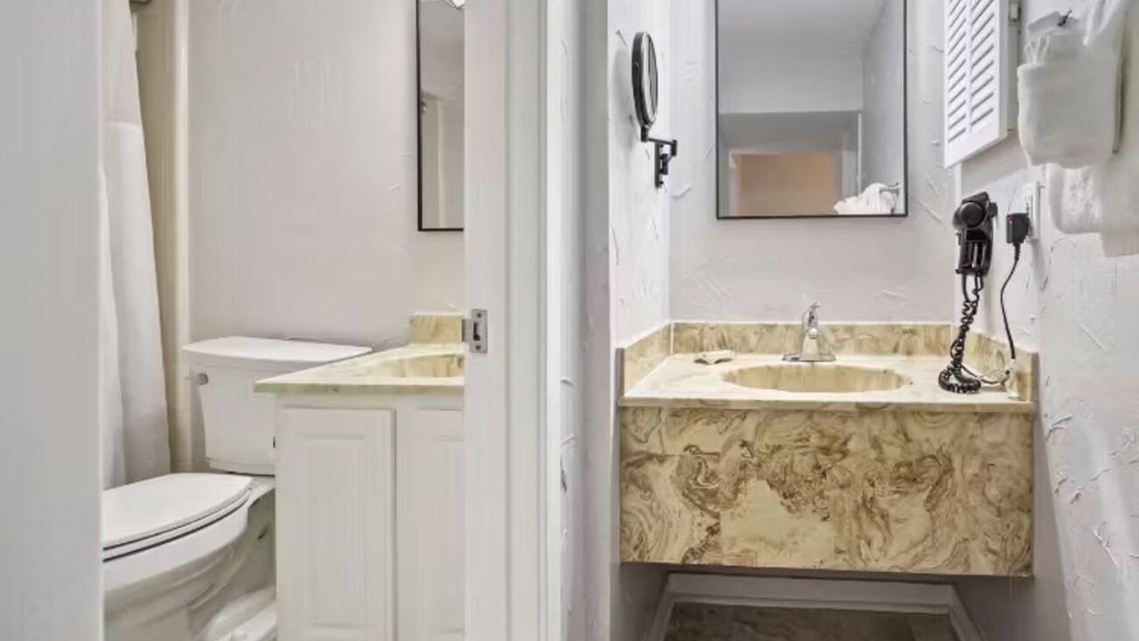 Photo of Bathroom in North Forest Beach