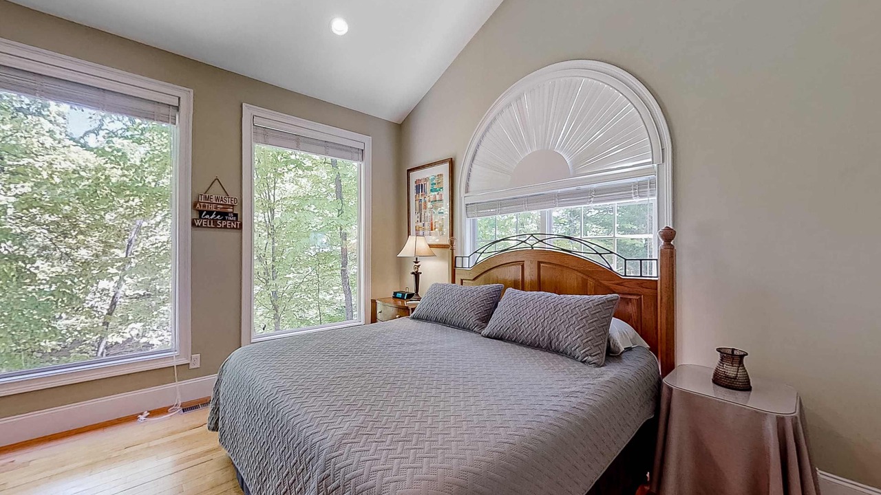 Photo of Bedroom in Sharps Chapel