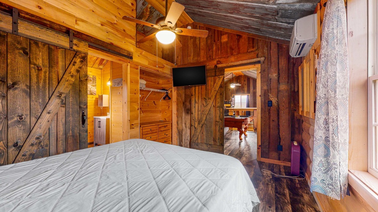 Photo of Bedroom in Chalet Village North