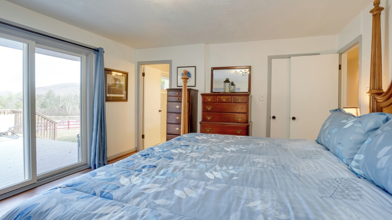 Photo of Bedroom in Wardensville