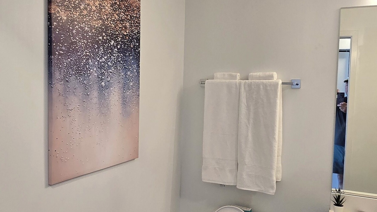 Photo of Bathroom in Music Row