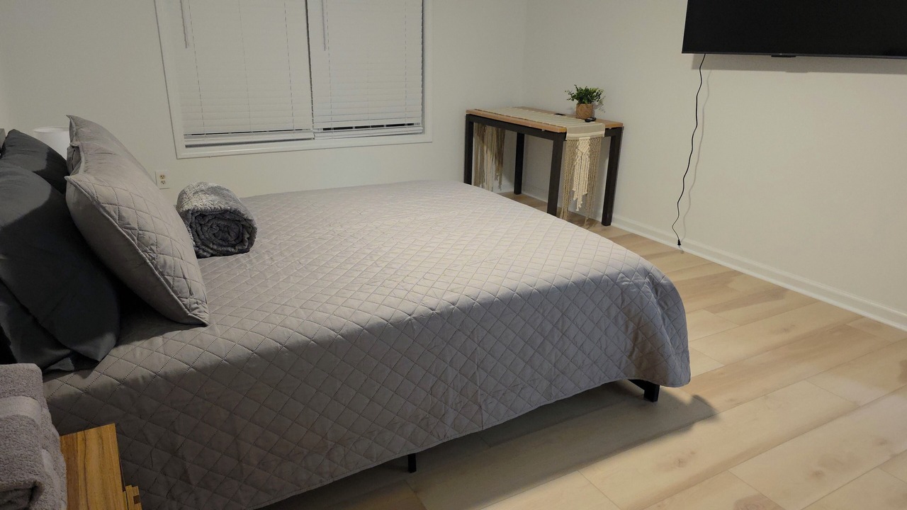Photo of Bedroom in Dacula