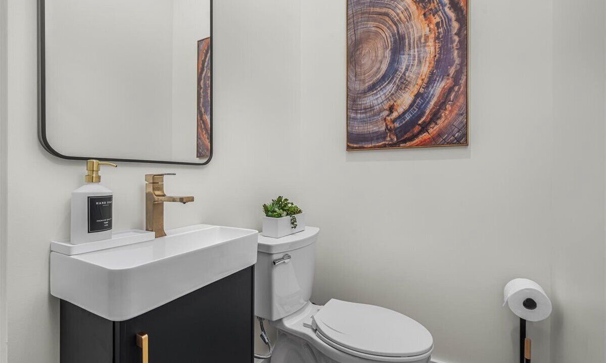 Photo of Bathroom in Campton