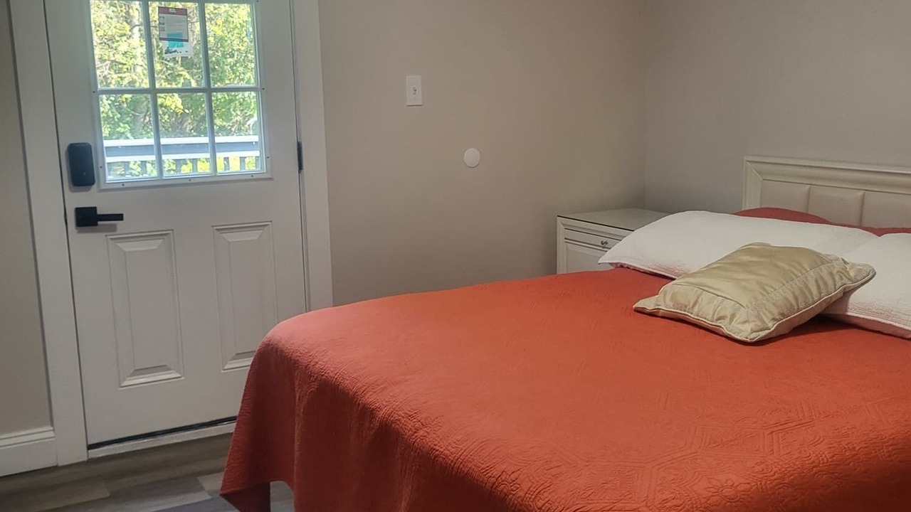 Photo of Bedroom in Knoxville