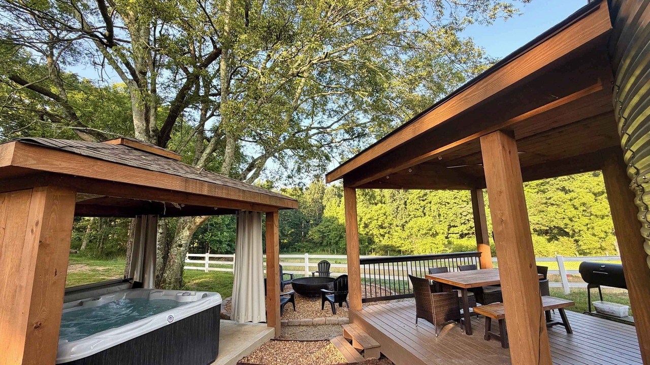 Photo of Outdoor in Lookout Valley Neighborhood Association