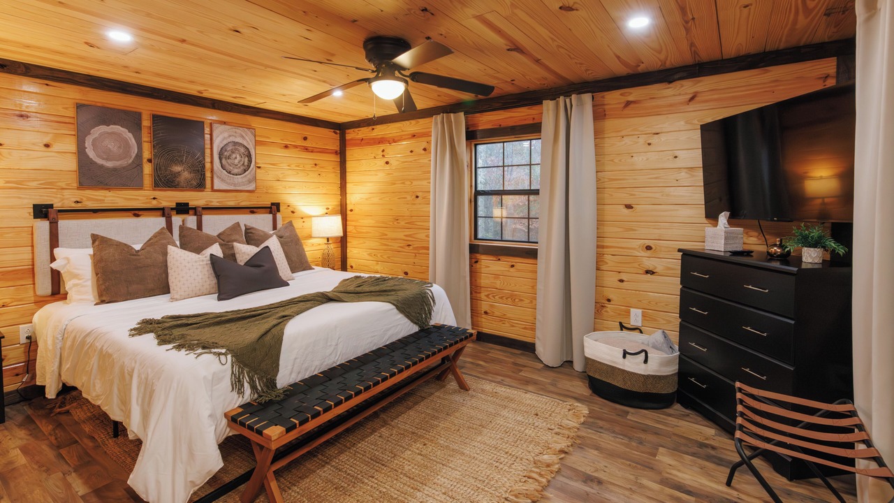 Photo of Bedroom in Campton