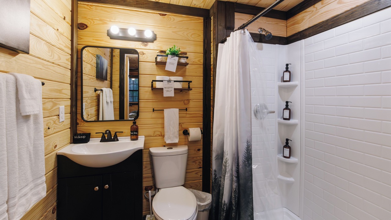 Photo of Bathroom in Campton