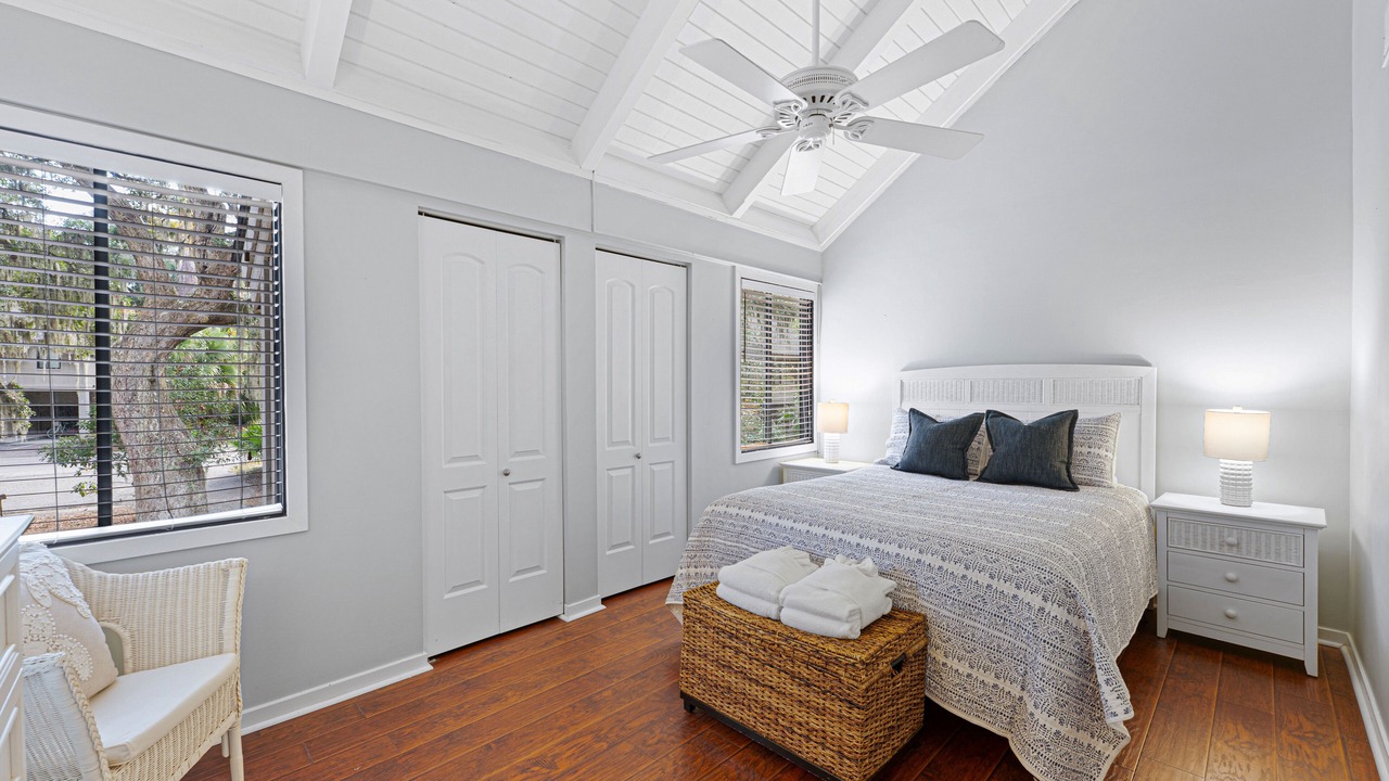 Photo of Bedroom in Night Heron