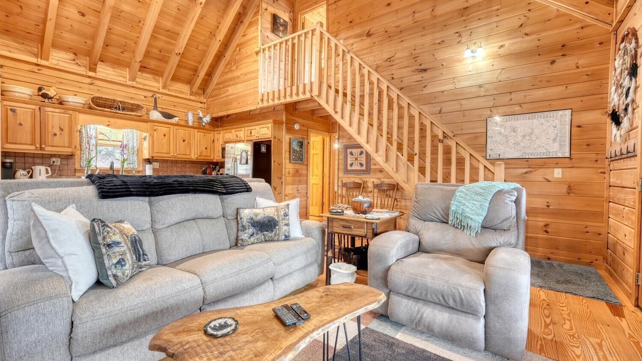 Photo of Livingroom in Blairsville