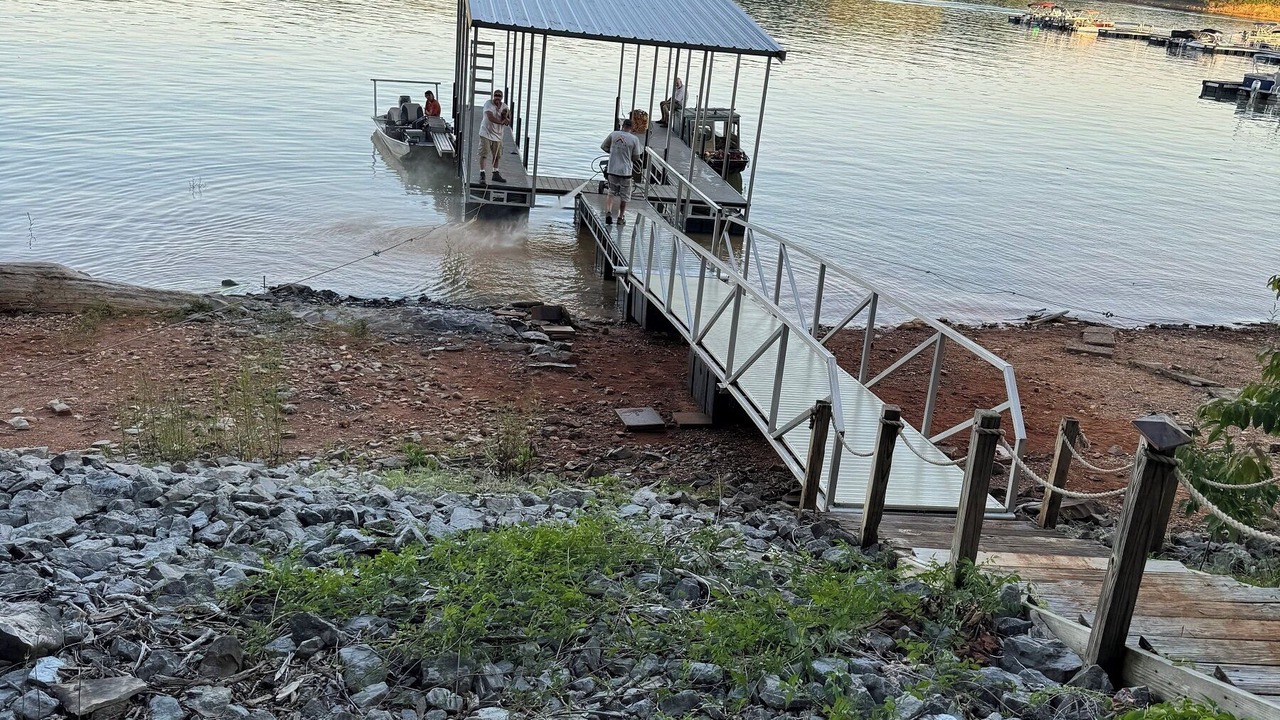 Photo of Others in Dandridge