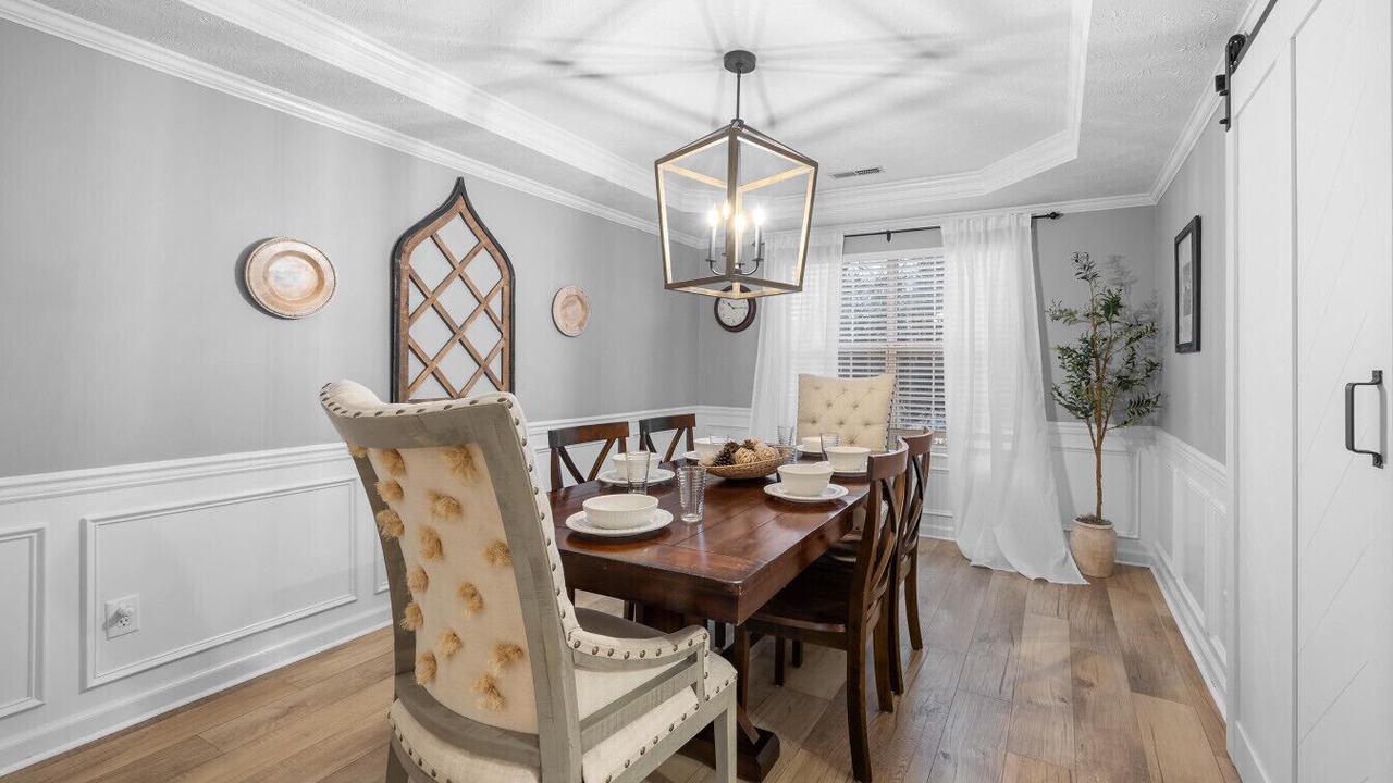 Photo of Livingroom in Ashley Oaks