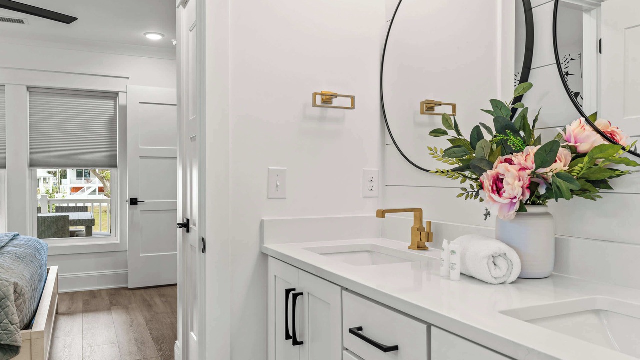 Photo of Bathroom in Long Beach