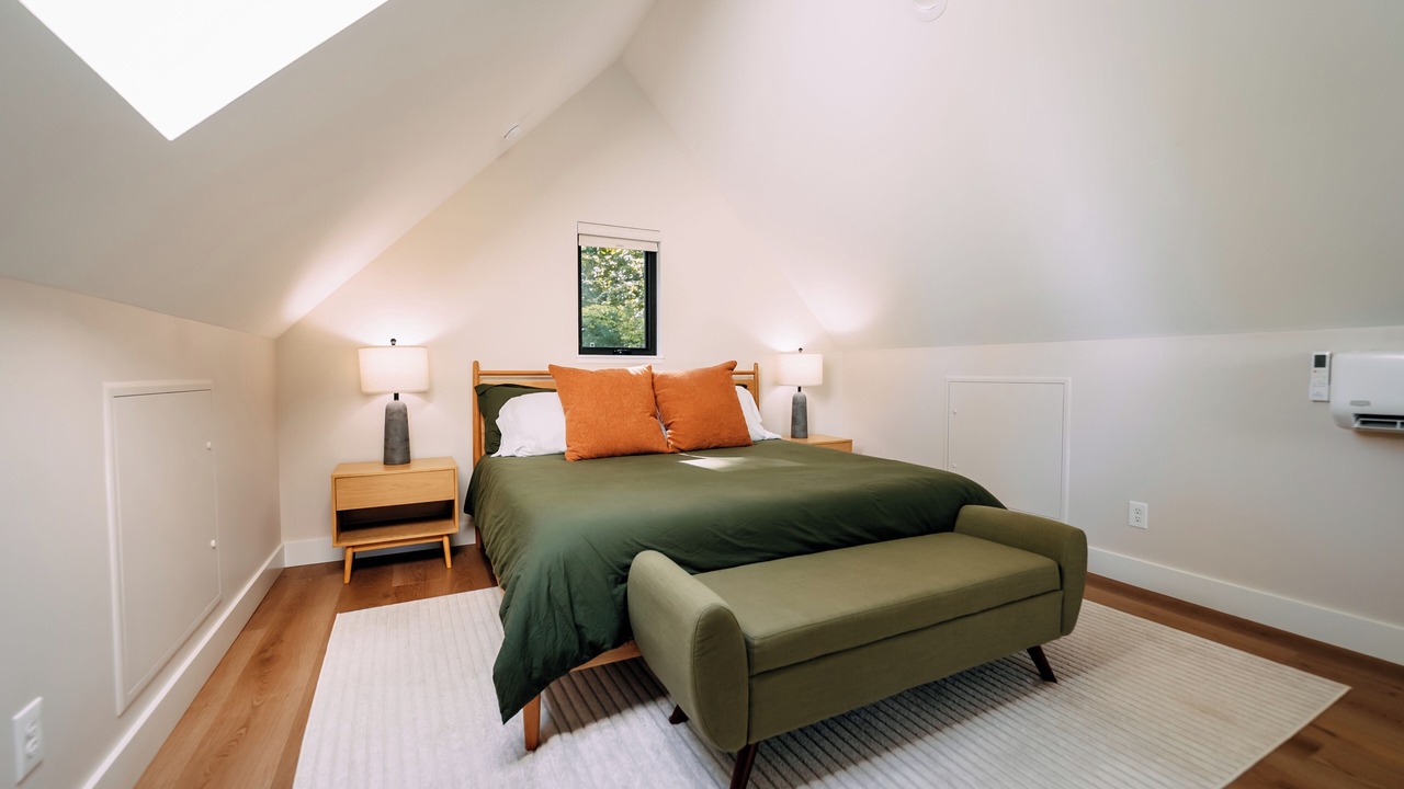 Photo of Bedroom in Shoals