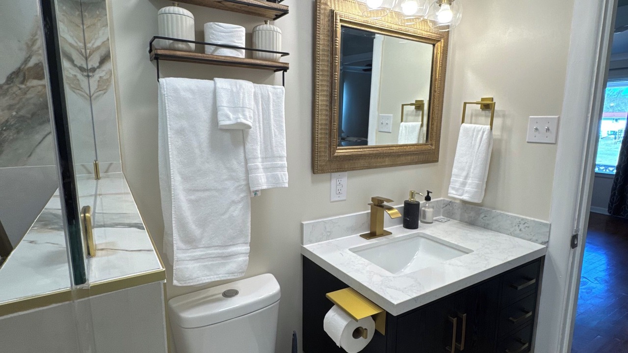 Photo of Bathroom in Rockwood