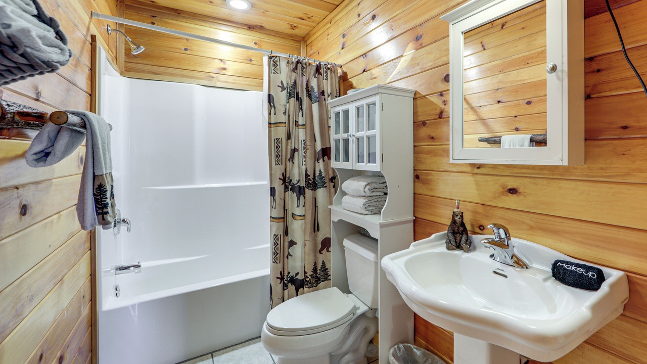 Photo of Bathroom in Cherokee
