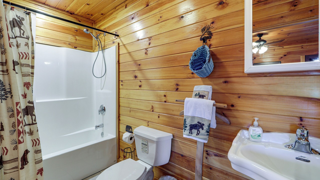 Photo of Bathroom in Cherokee